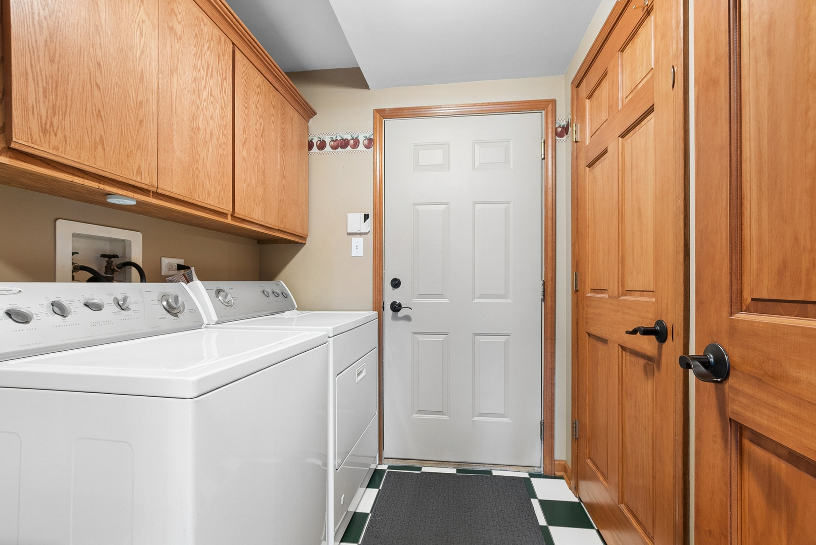 532 Lisson Property Photo 20