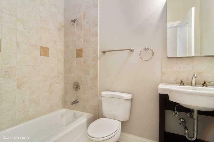 1330 W Argyle Street Property Photo 12