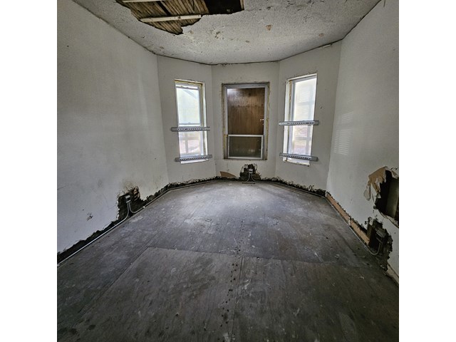 925 S Springfield Avenue Property Photo 3