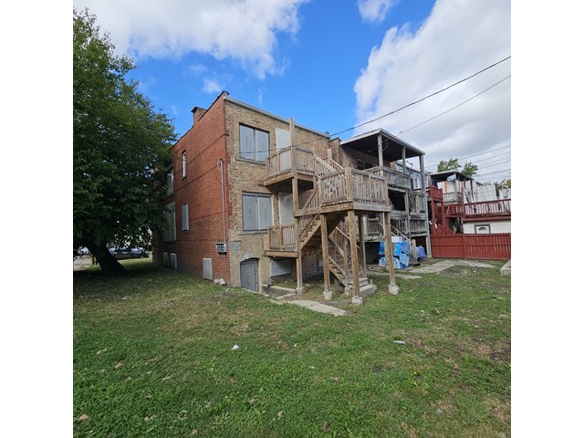 925 S Springfield Avenue Property Photo 14