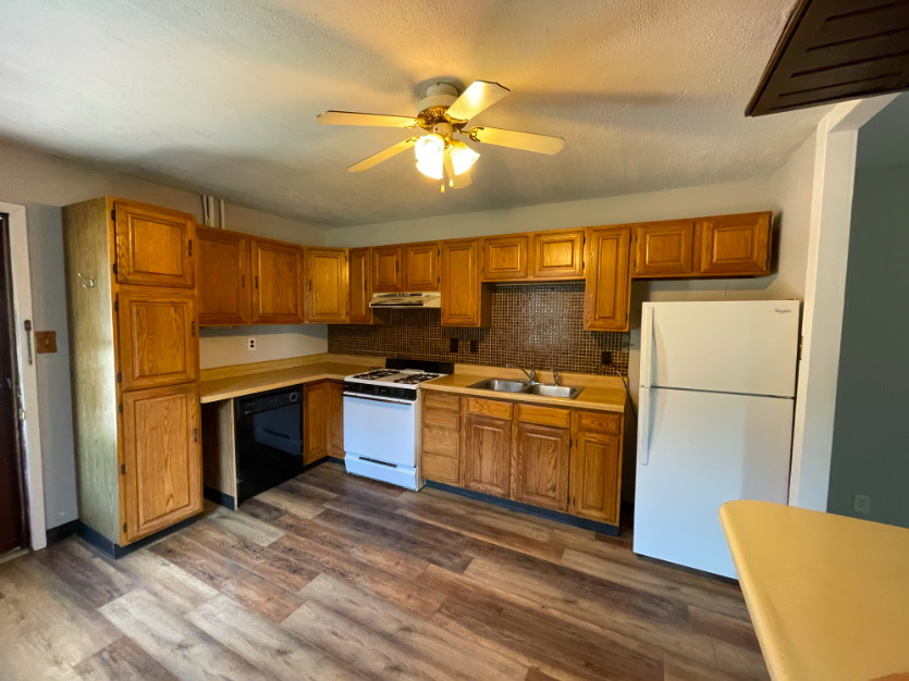 1902 W Kirby Avenue Property Photo 2