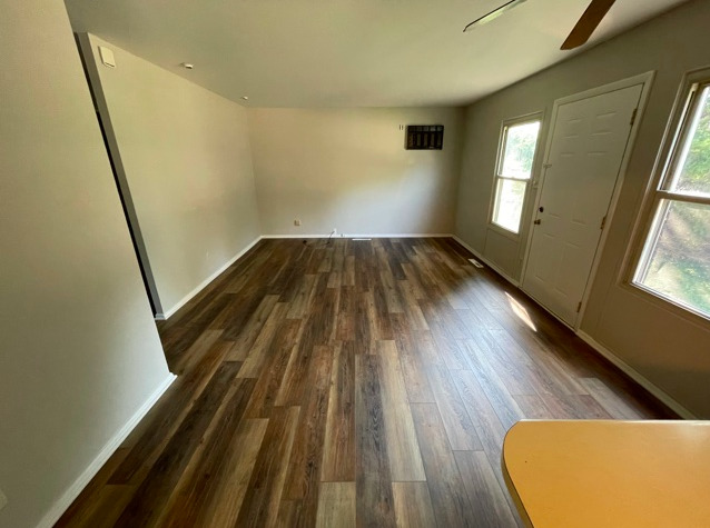 1902 W Kirby Avenue Property Photo 4