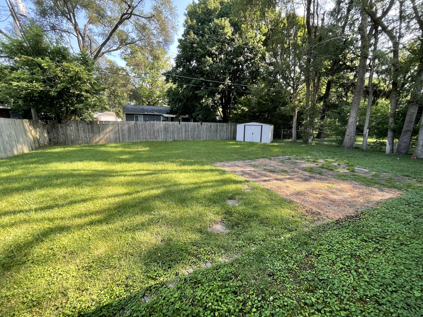 1902 W Kirby Avenue Property Photo 9