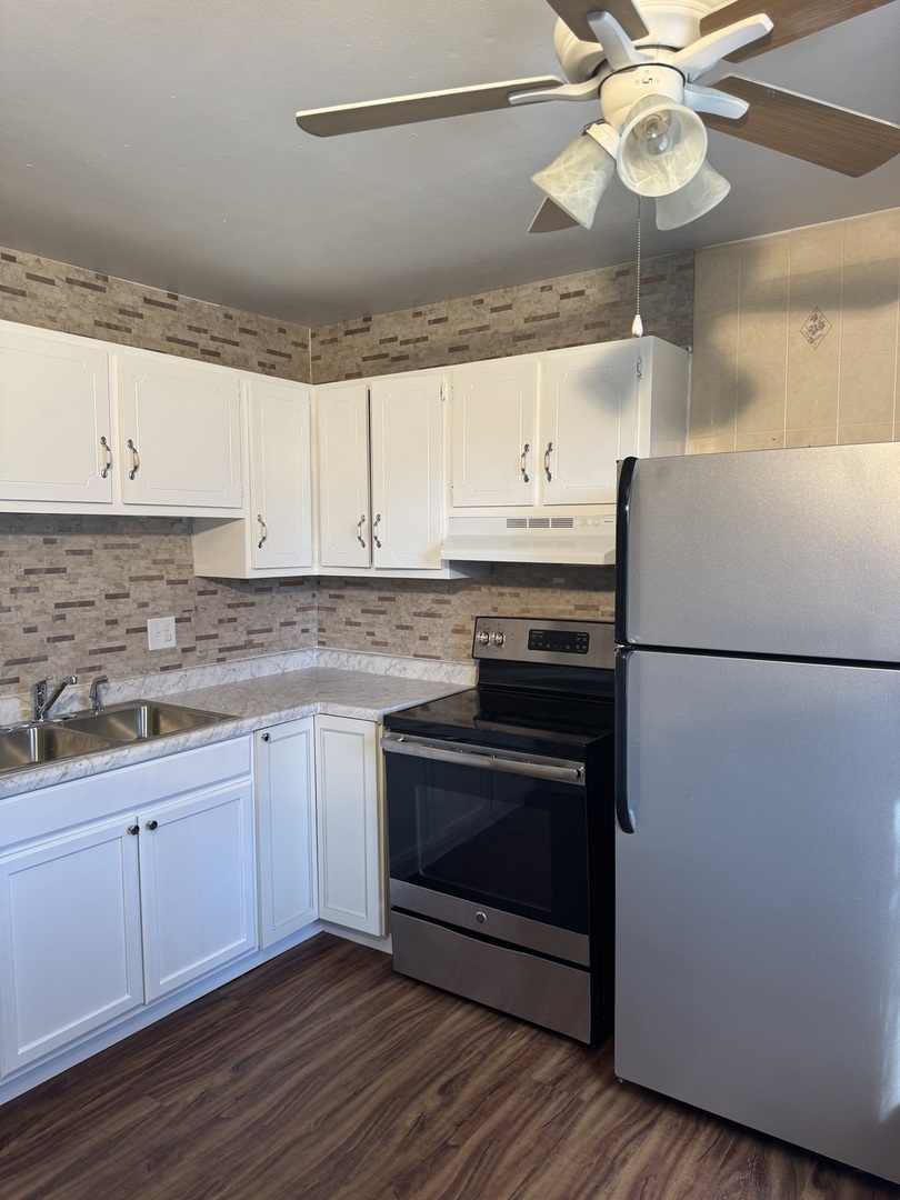 1371 Monomoy Street E1 Property Photo 1