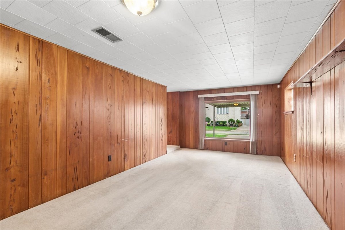 8028 42nd Court Property Photo 7