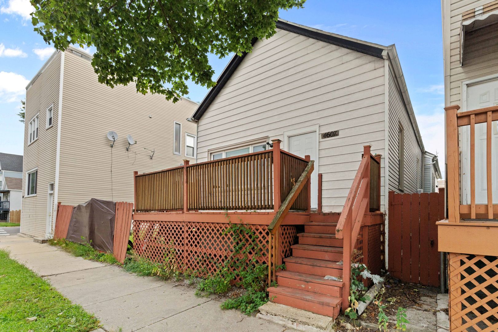 4607 S Wallace Street Property Photo 1