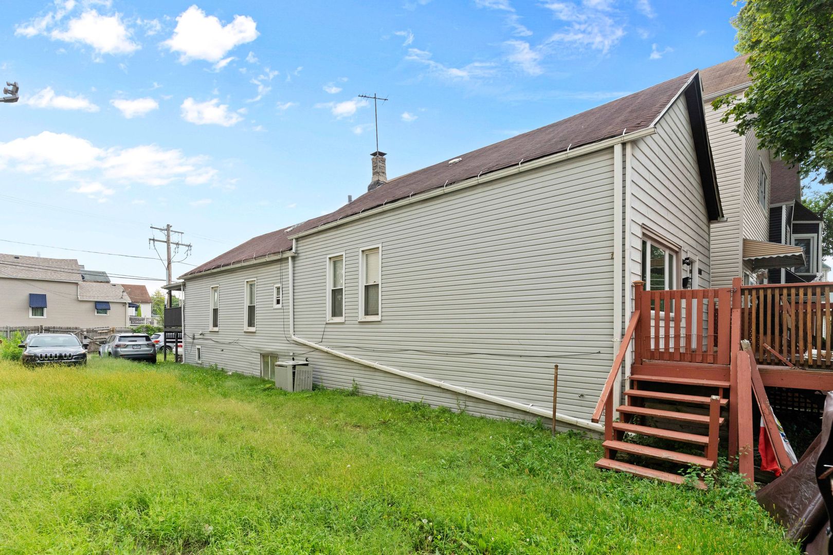 4607 S Wallace Street Property Photo 2