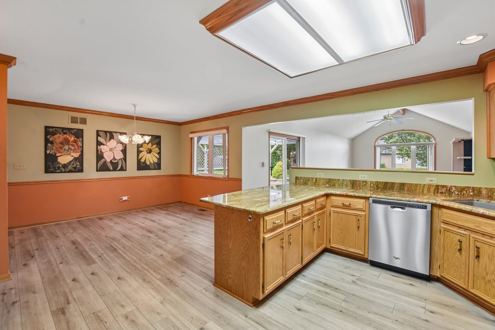 1612 Dupont Avenue Property Photo 16