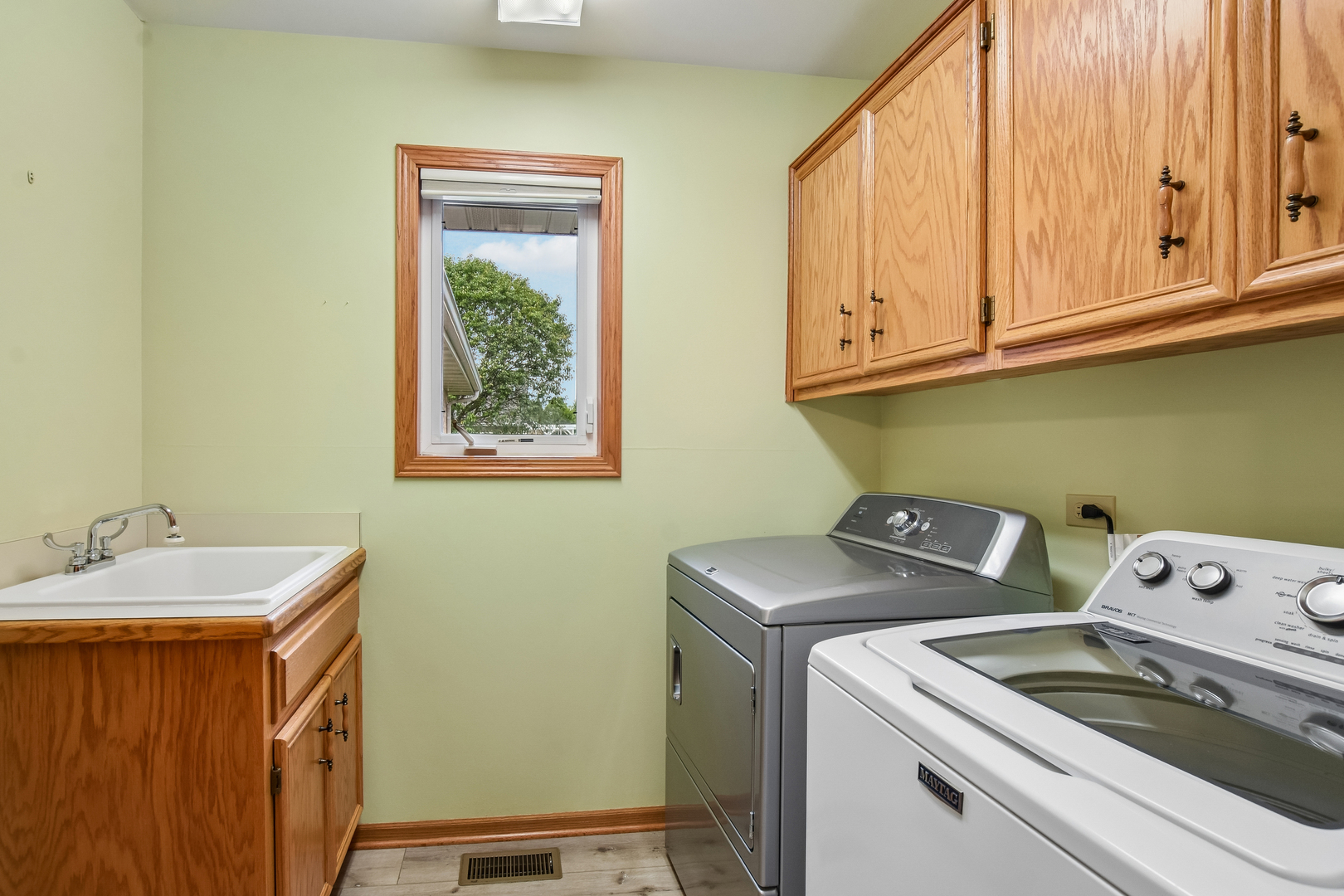 1612 Dupont Avenue Property Photo 34
