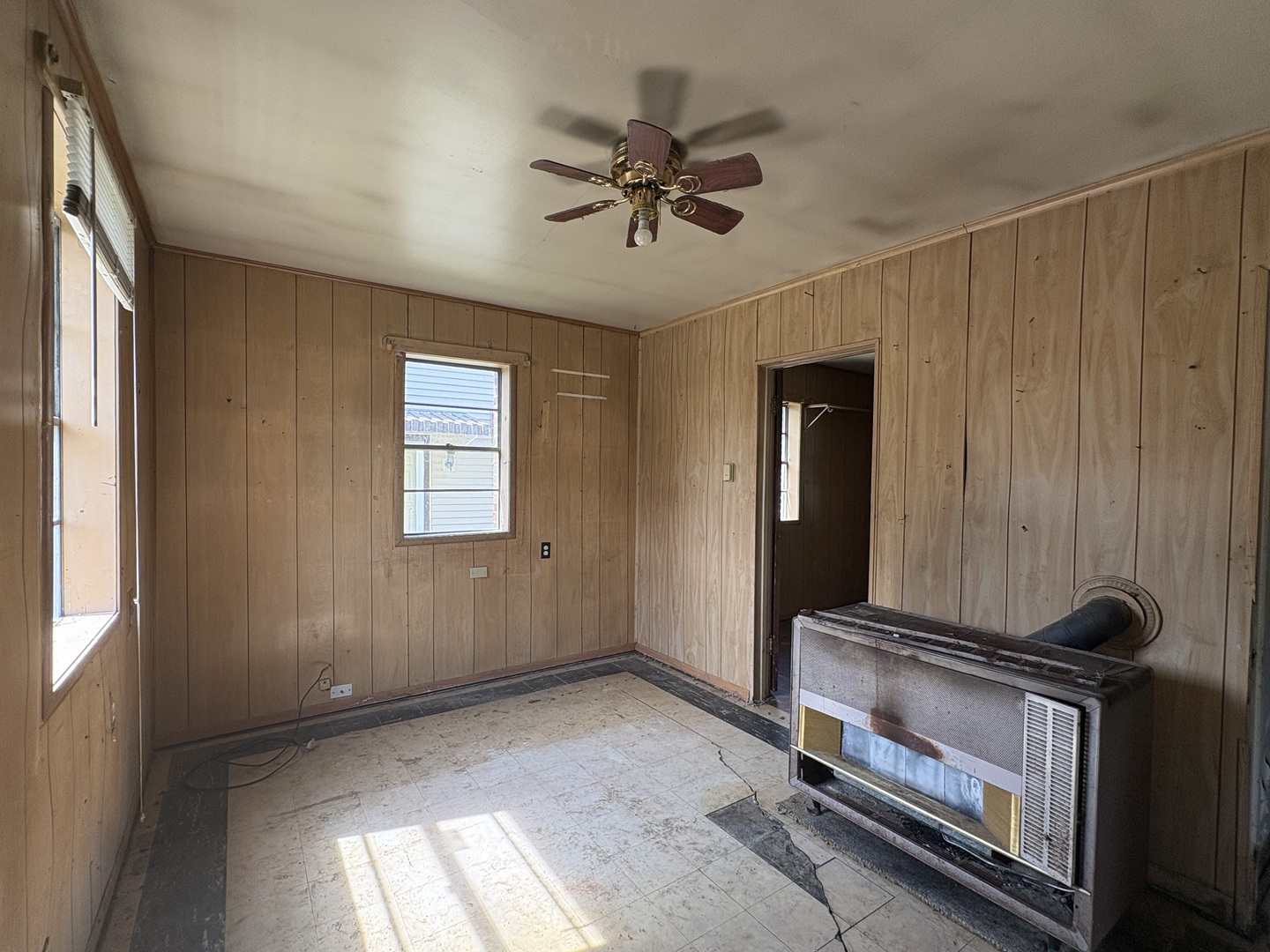 610 E Bronson Street Property Photo 3