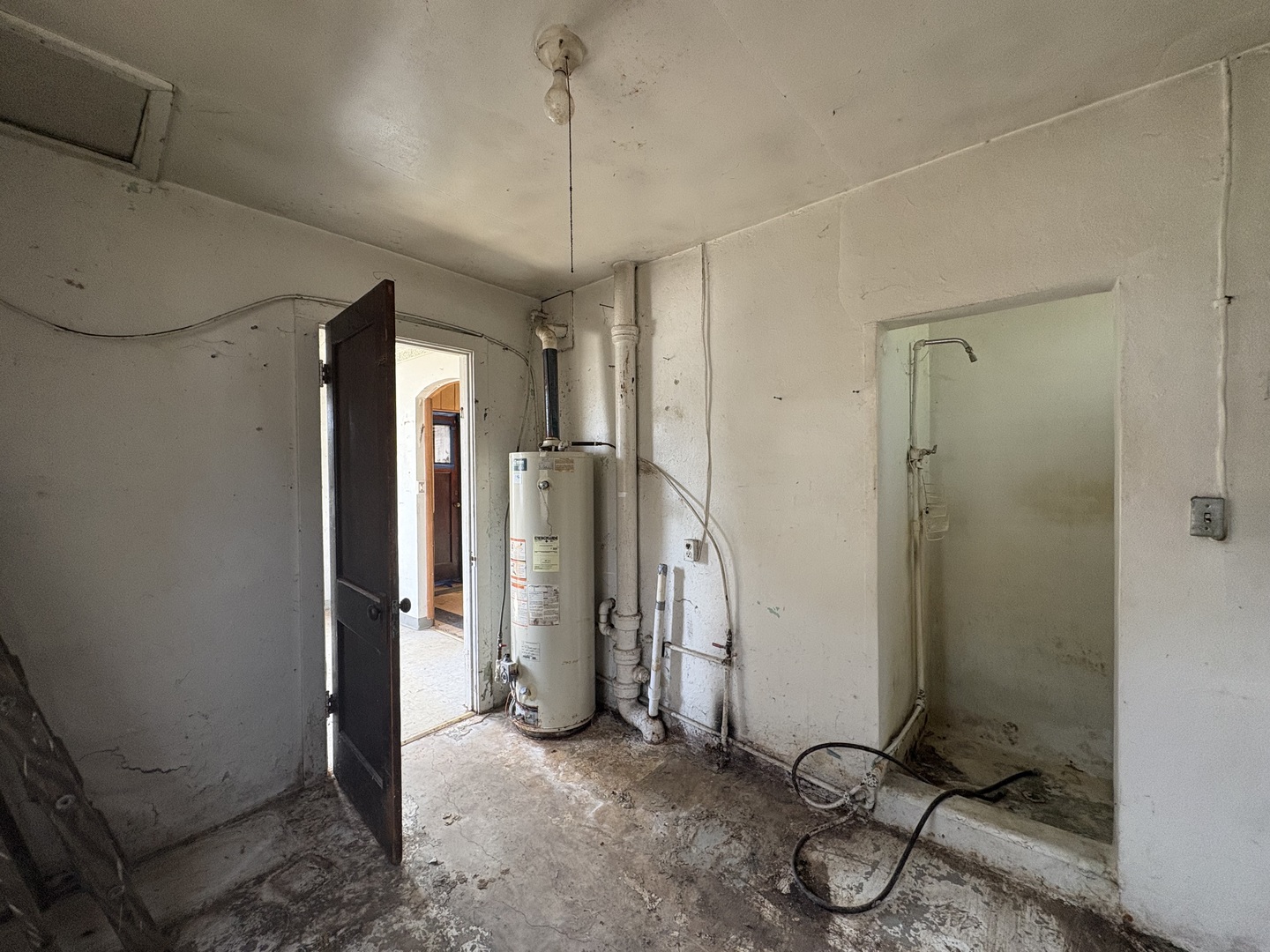 610 E Bronson Street Property Photo 11