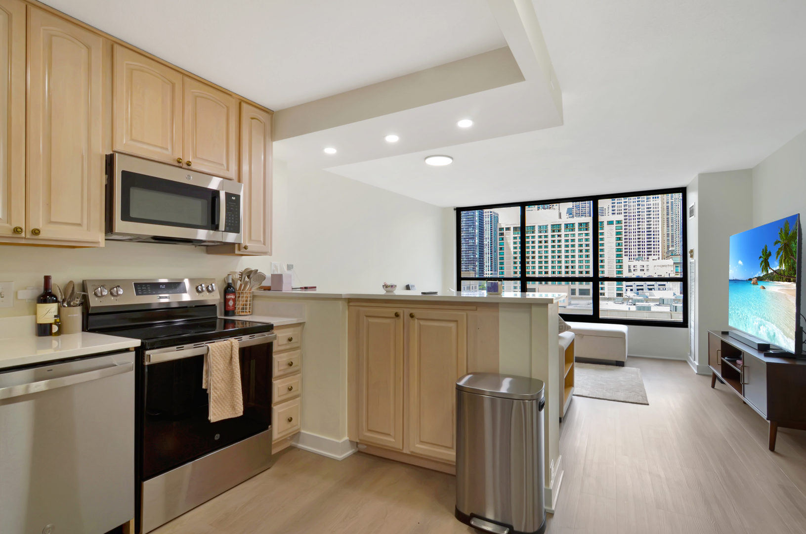 405 N Wabash Avenue 801 Property Photo 2