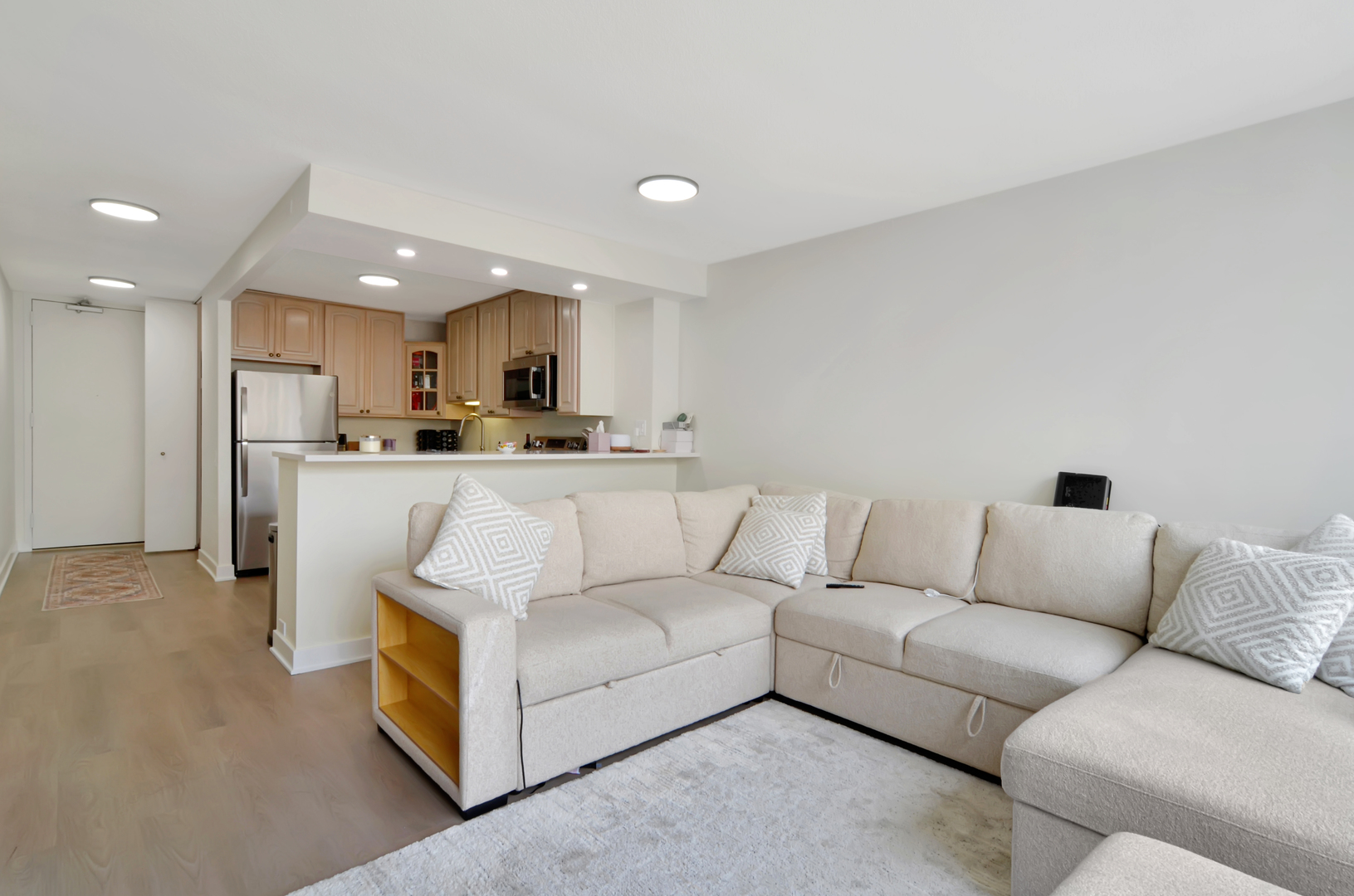 405 N Wabash Avenue 801 Property Photo 7