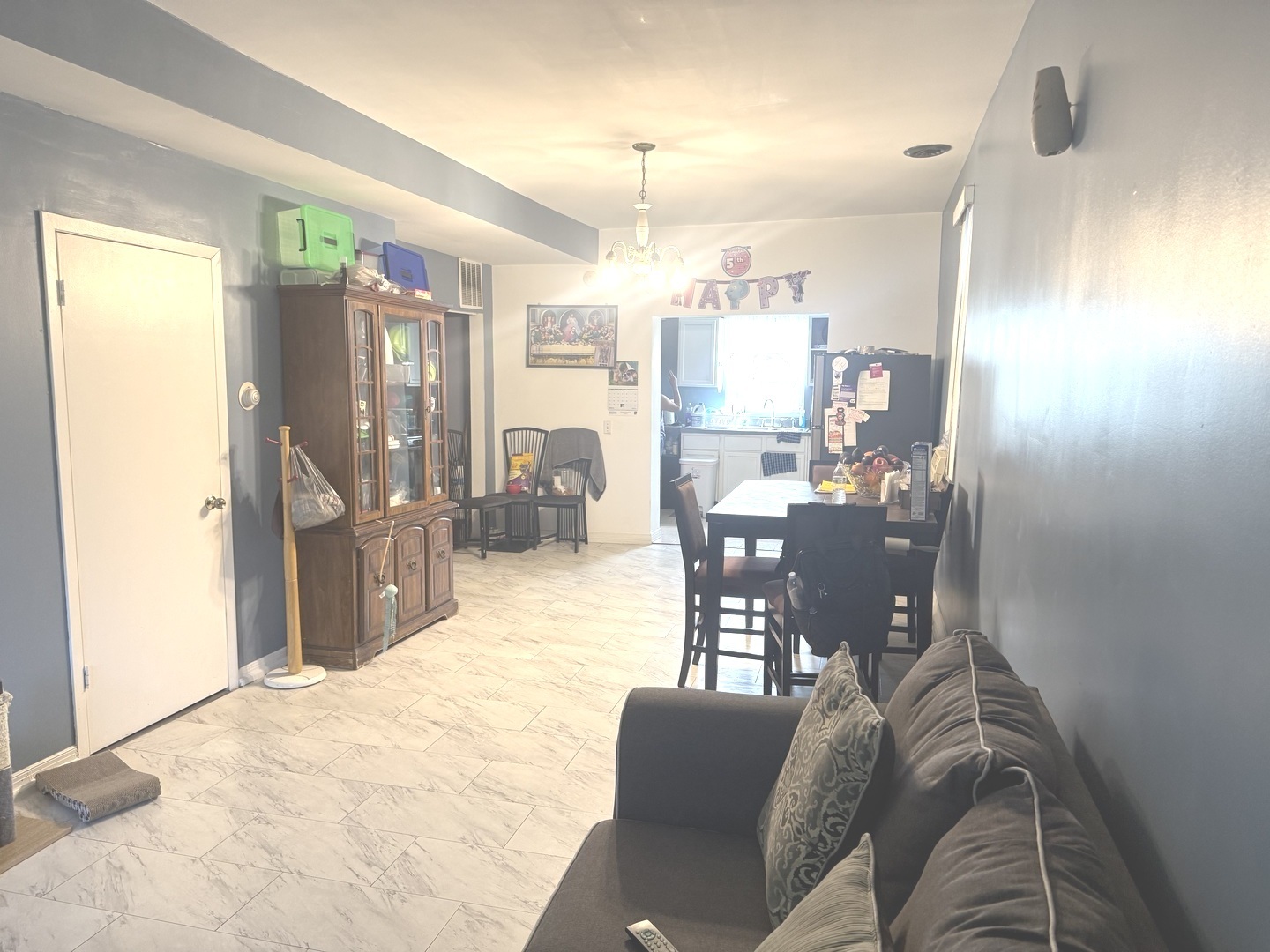 2747 S Saint Louis Avenue Property Photo 2