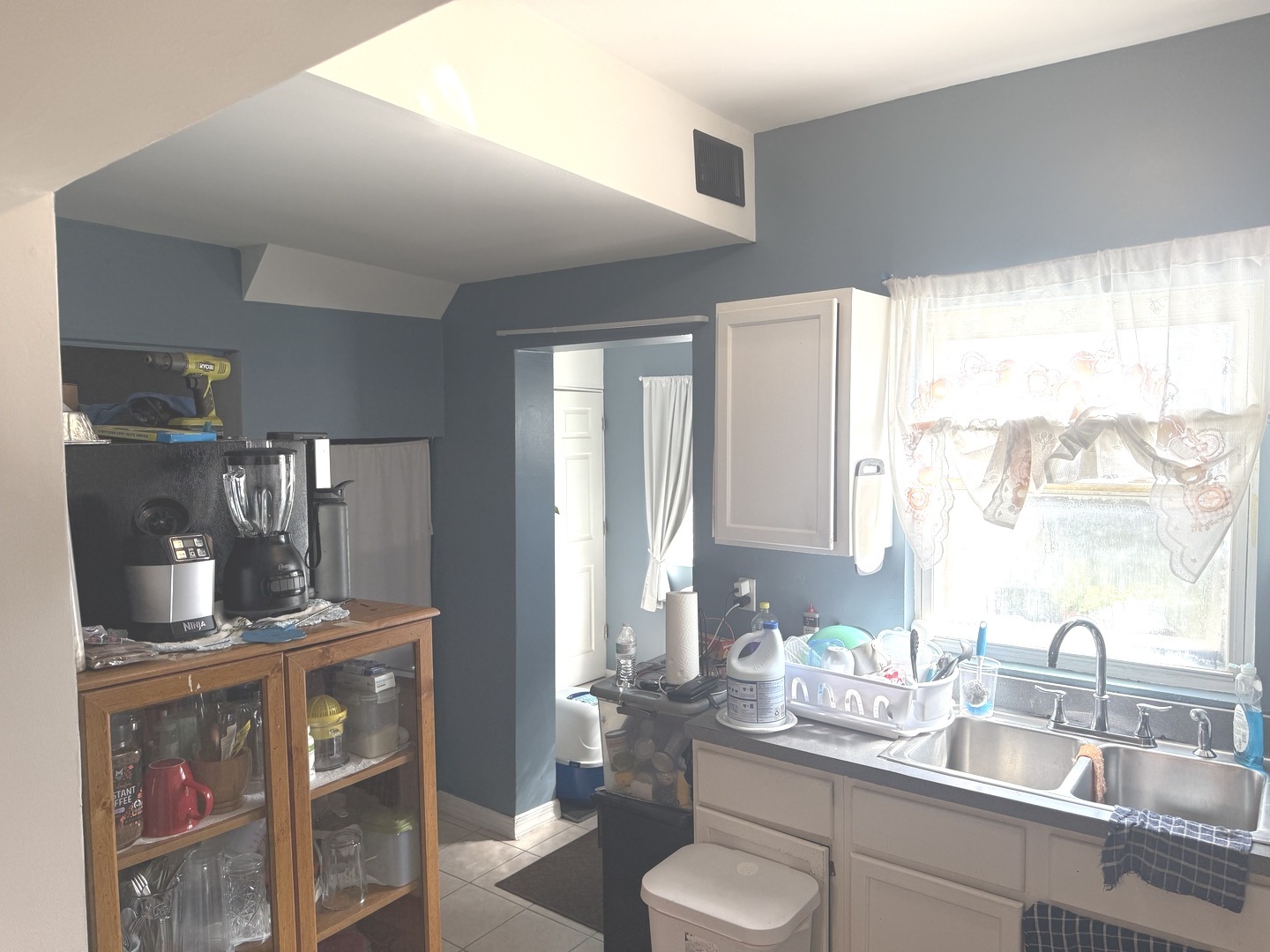 2747 S Saint Louis Avenue Property Photo 14