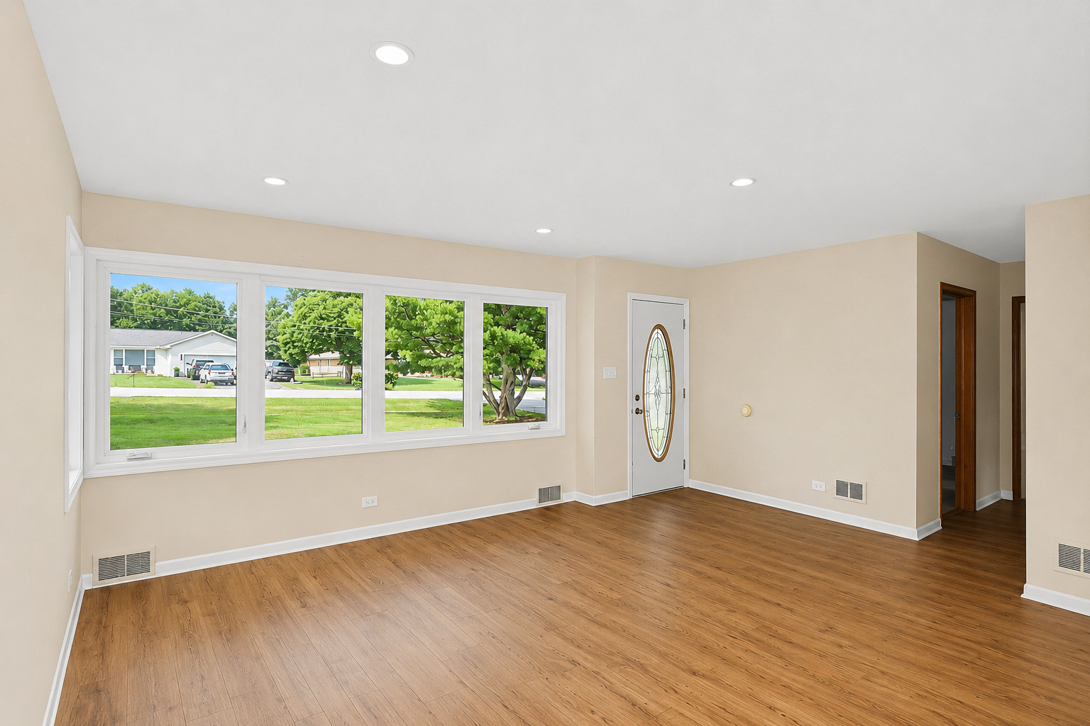 7n435 Linden Avenue Property Photo 5