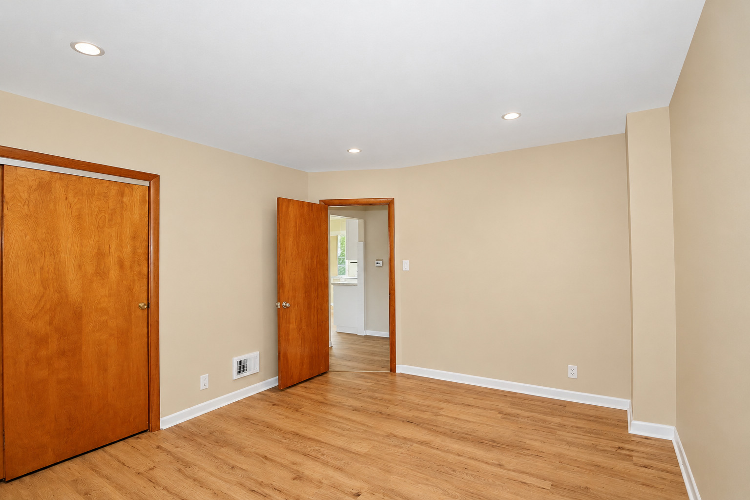 7n435 Linden Avenue Property Photo 17