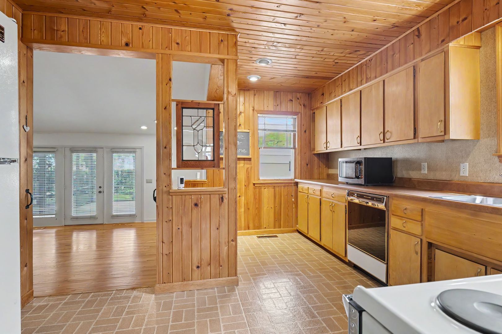 1604 E Jackson Street Property Photo 9