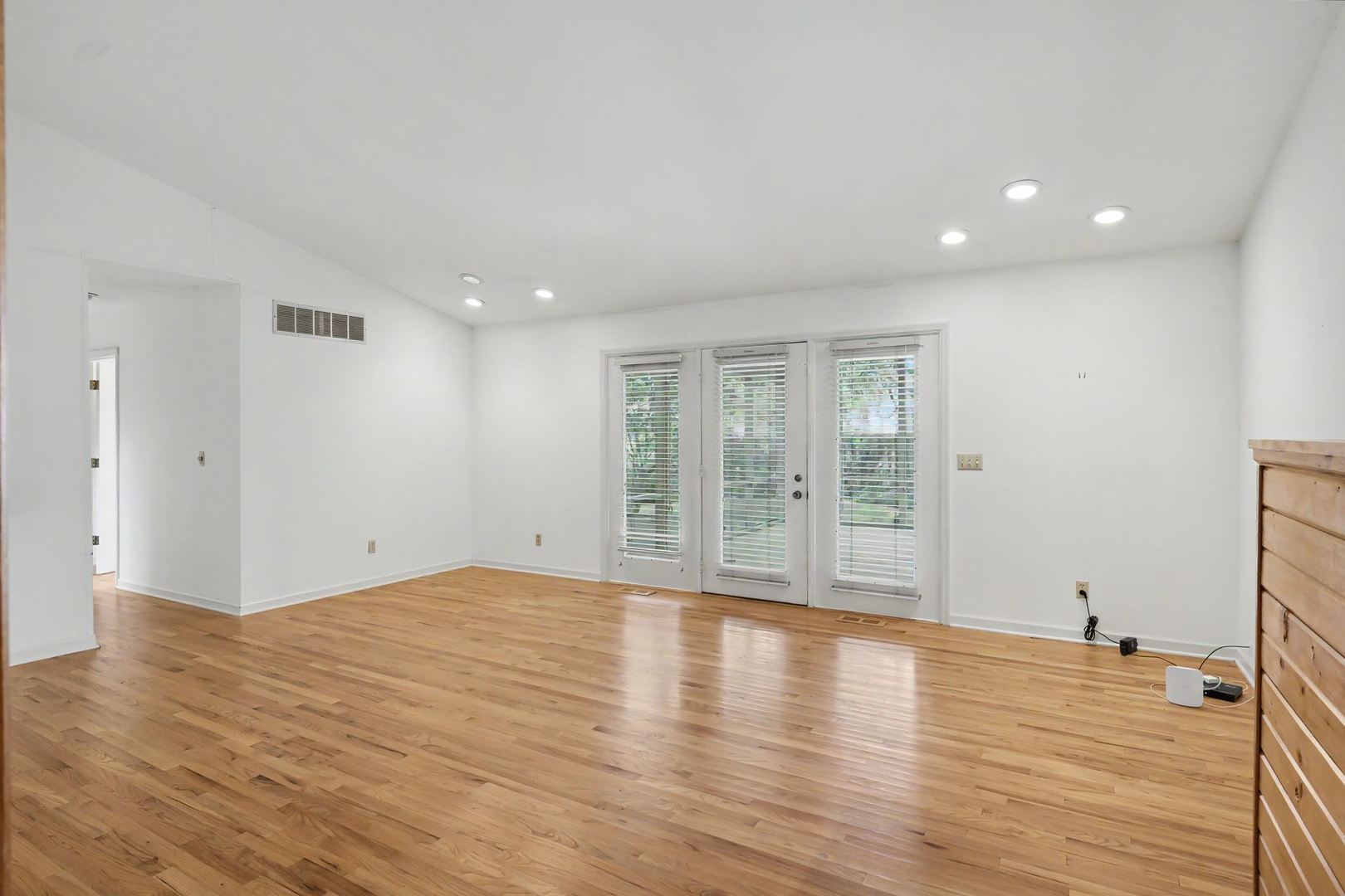 1604 E Jackson Street Property Photo 12