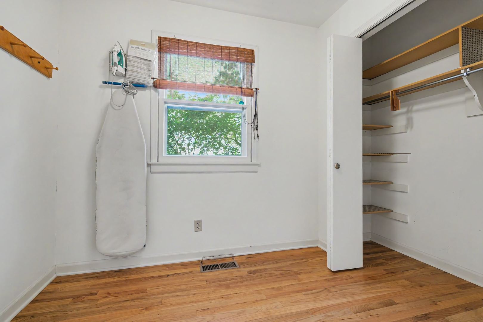 1604 E Jackson Street Property Photo 17