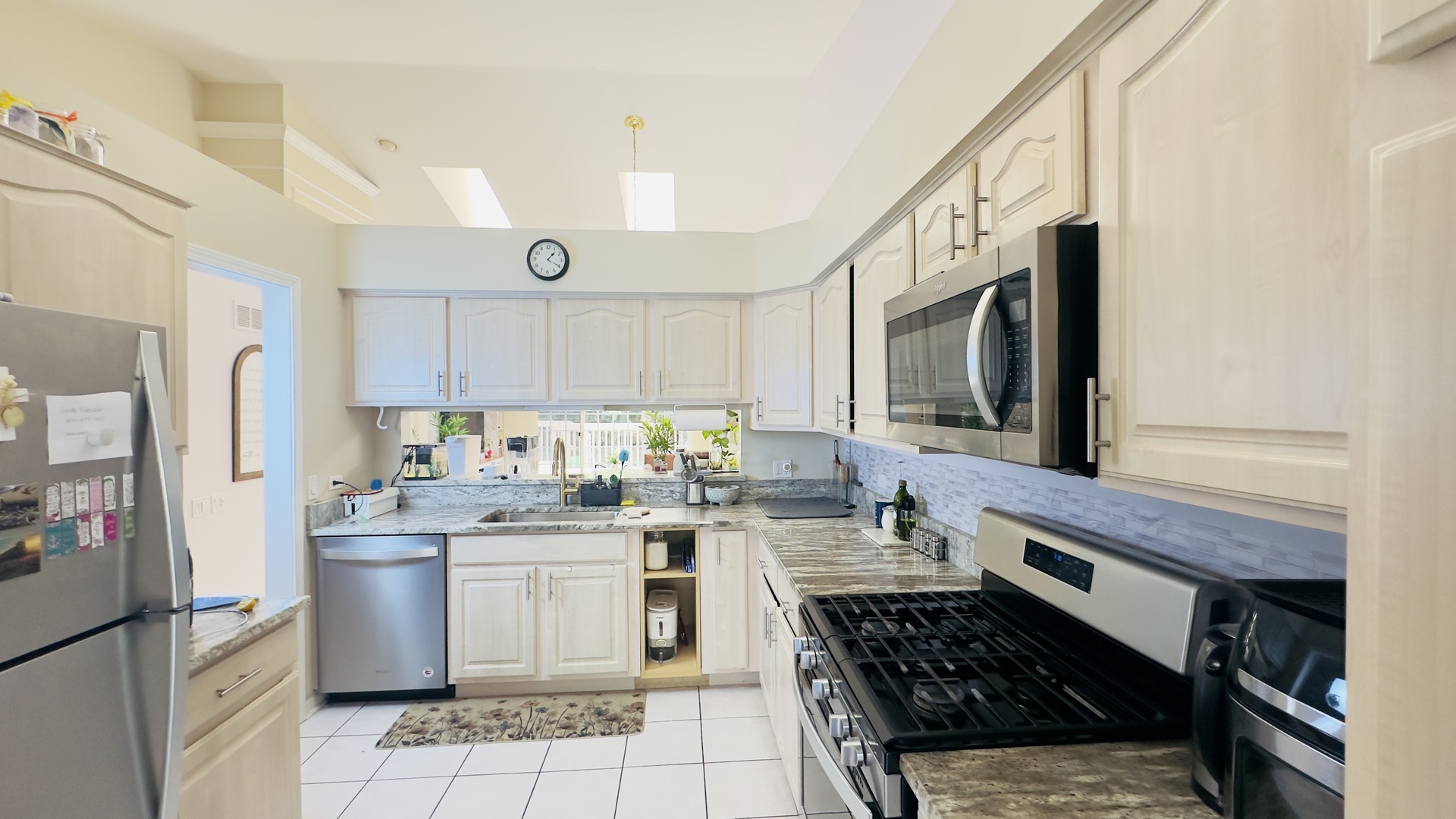 714 Alsace Circle Property Photo 8