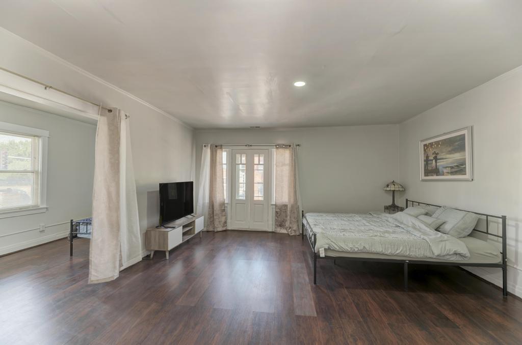 97 N Harlem Avenue 2 Property Photo 5