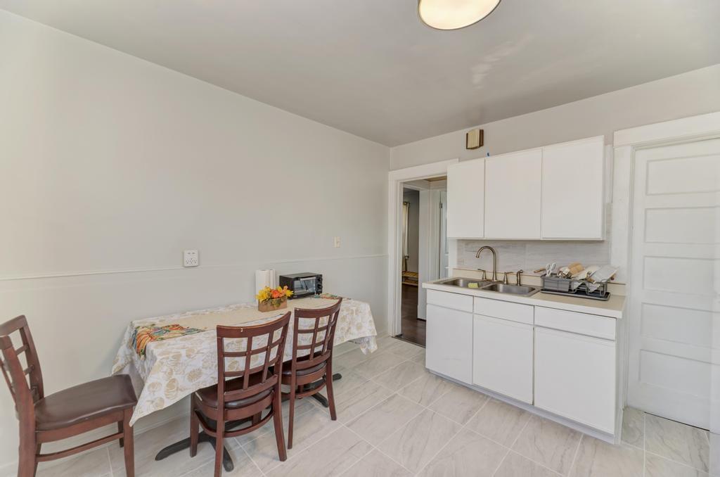 97 N Harlem Avenue 2 Property Photo 15