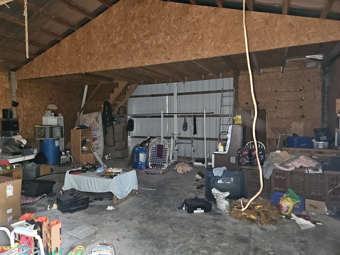 9815 Stotlar Road Property Photo 9