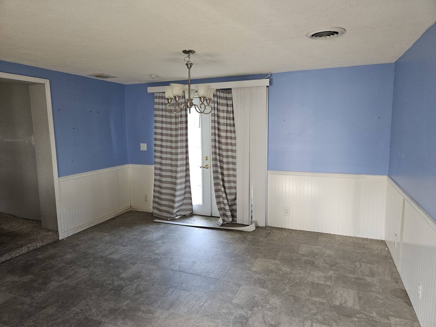 9815 Stotlar Road Property Photo 13