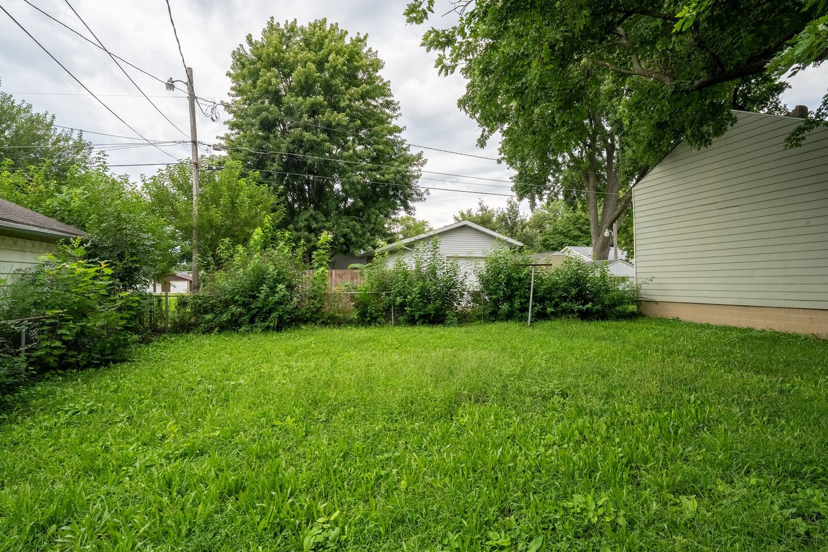 823 E Prairie Street Property Photo 26