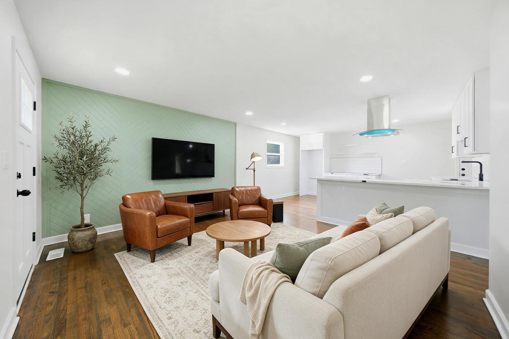 1806 222nd Place Property Photo 5