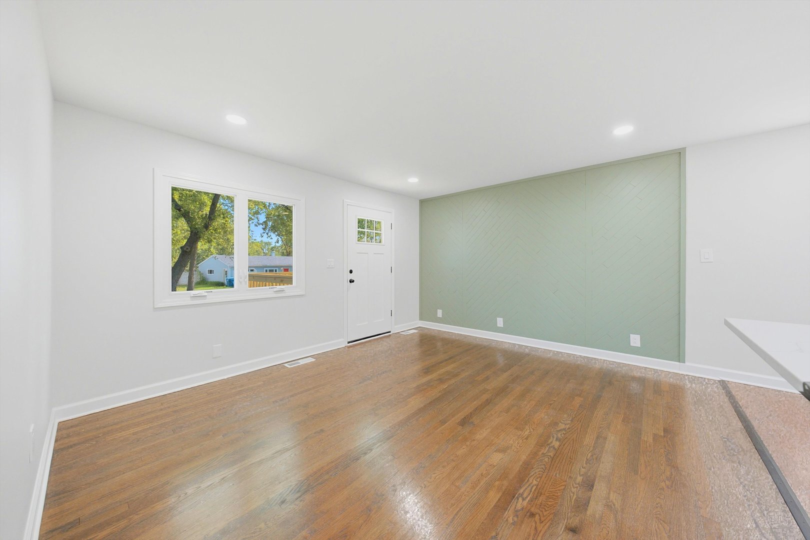 1806 222nd Place Property Photo 7