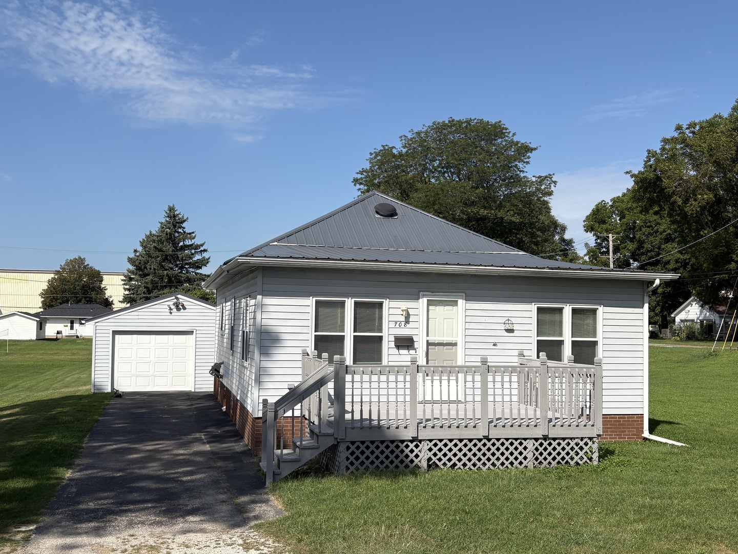 708 Godfrey Street Property Photo 1