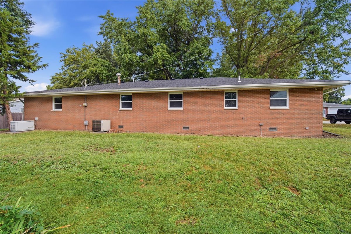 404 Sunset Drive Property Photo 17