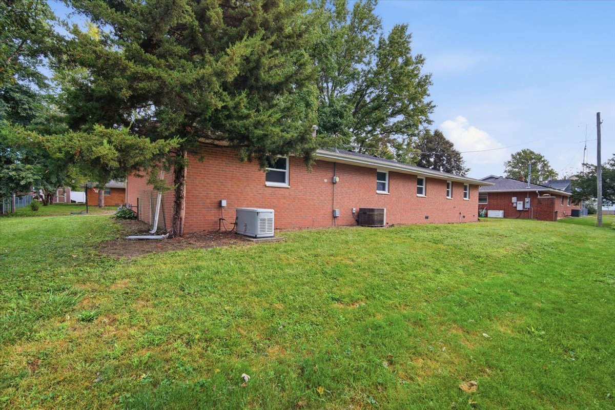 404 Sunset Drive Property Photo 18