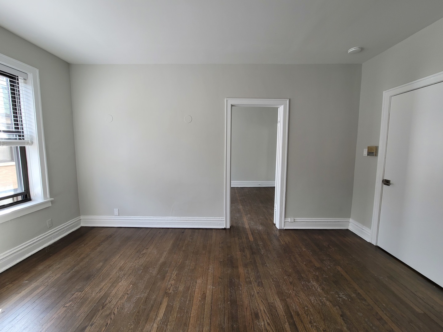 641 W Roscoe Street V3 Property Photo 8