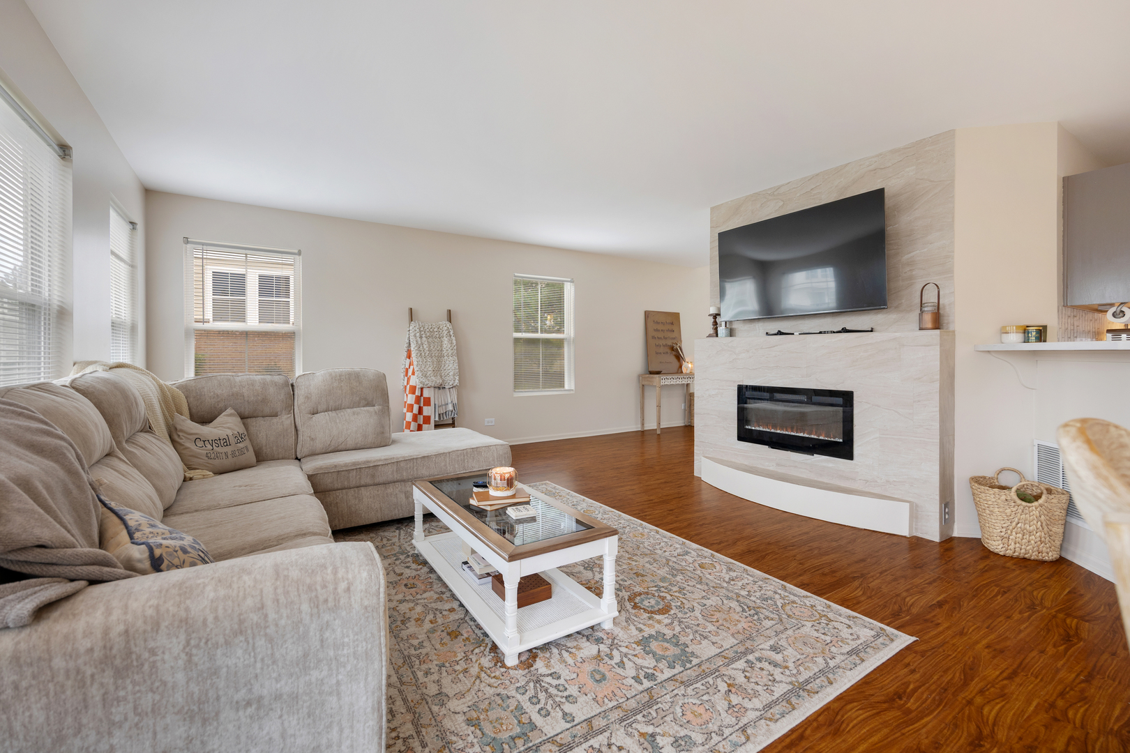 1549 Brompton Lane Property Photo 8
