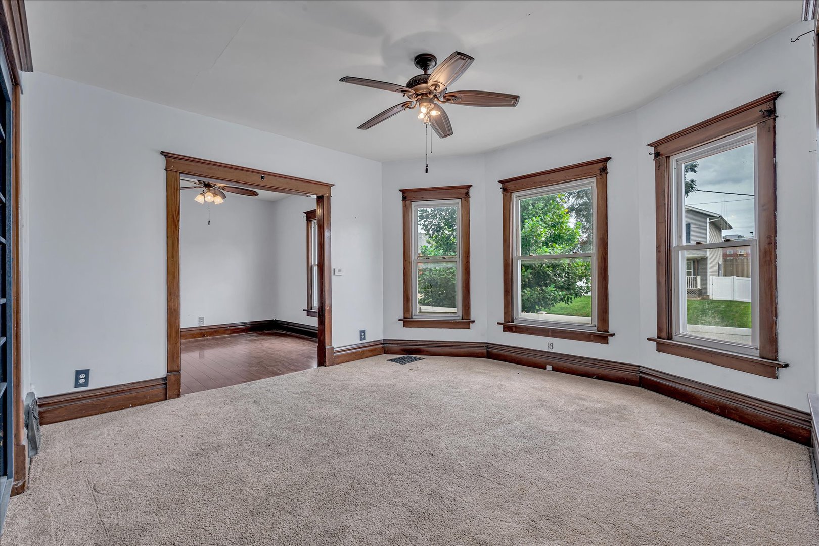 243 S Pine Street Property Photo 9