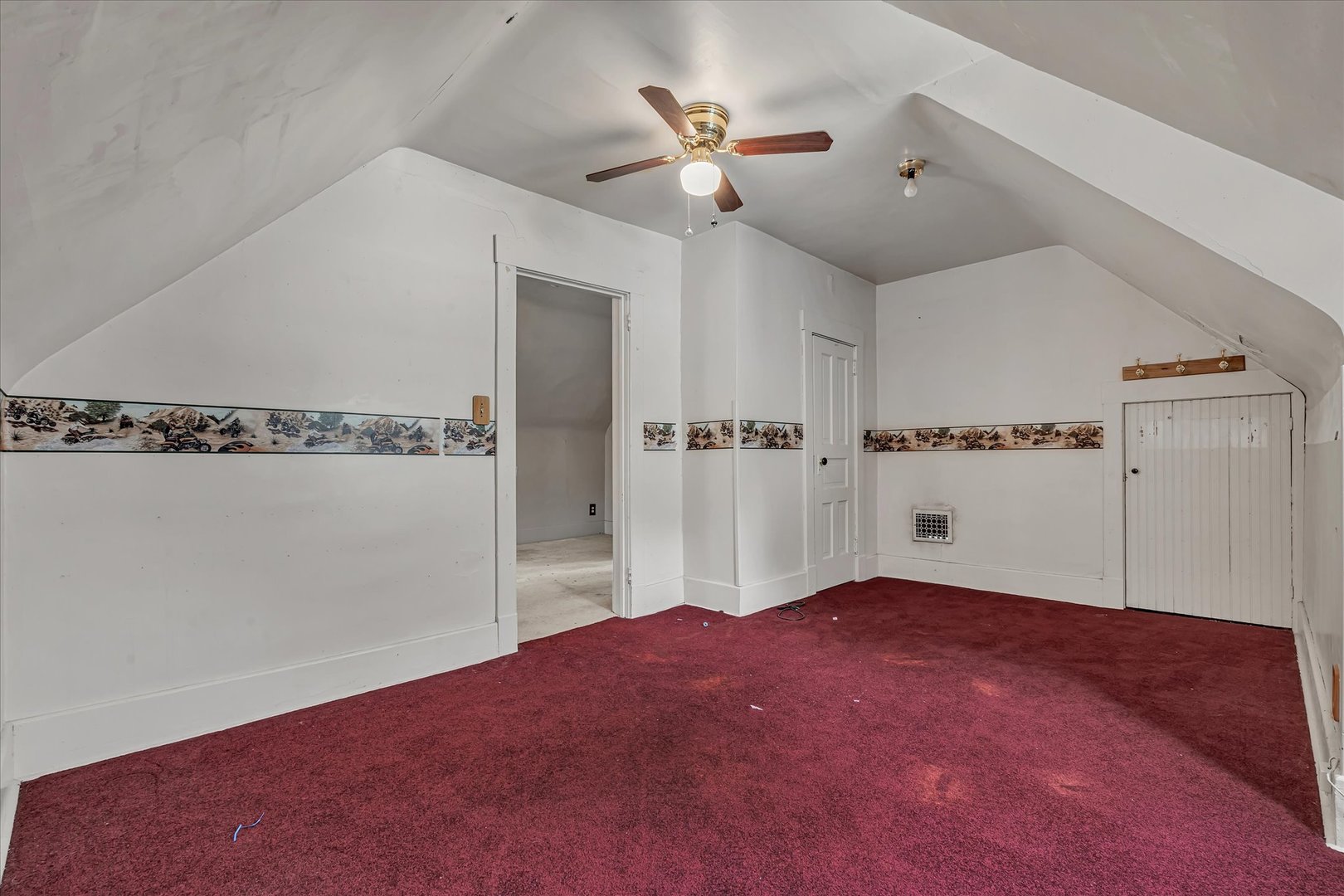 243 S Pine Street Property Photo 32