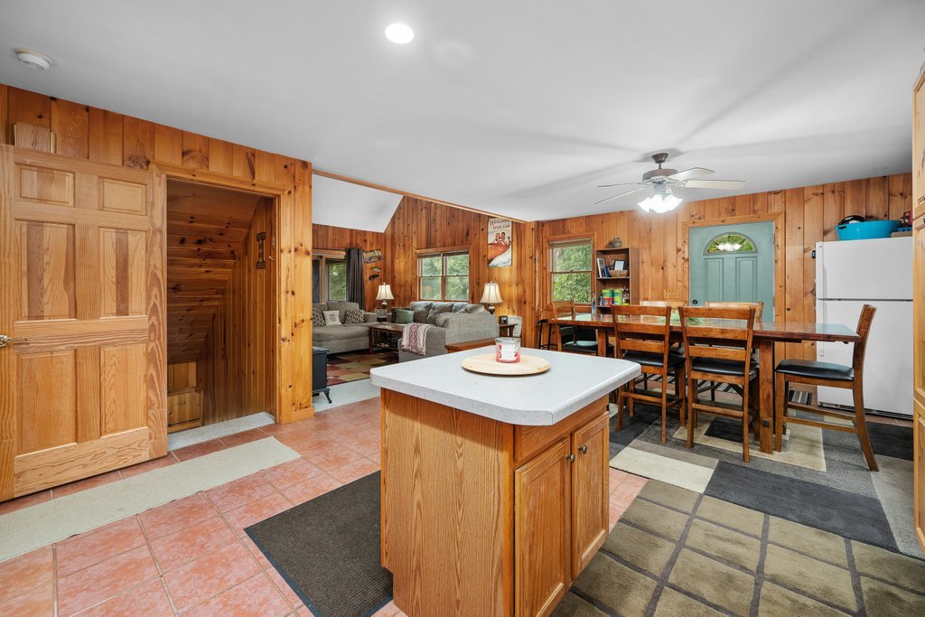 324 Rustic Oak Court Property Photo 21