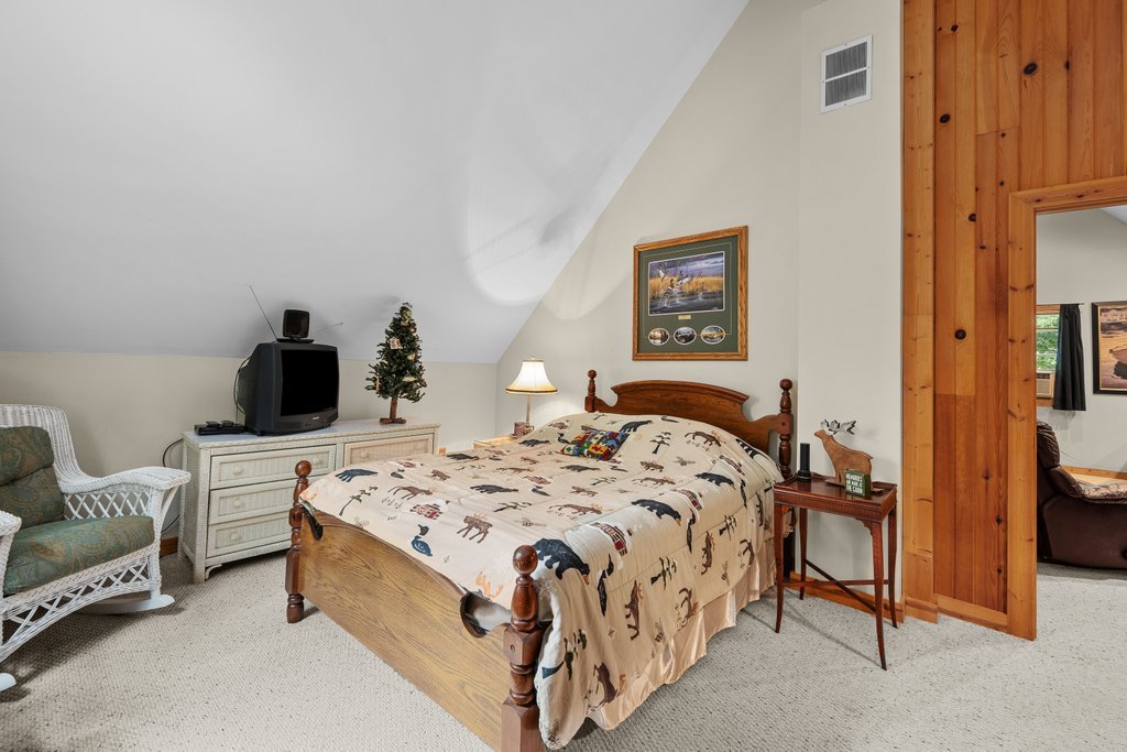 324 Rustic Oak Court Property Photo 32