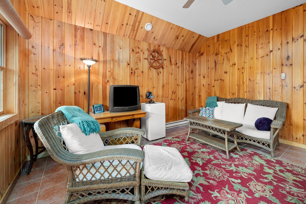 324 Rustic Oak Court Property Photo 36