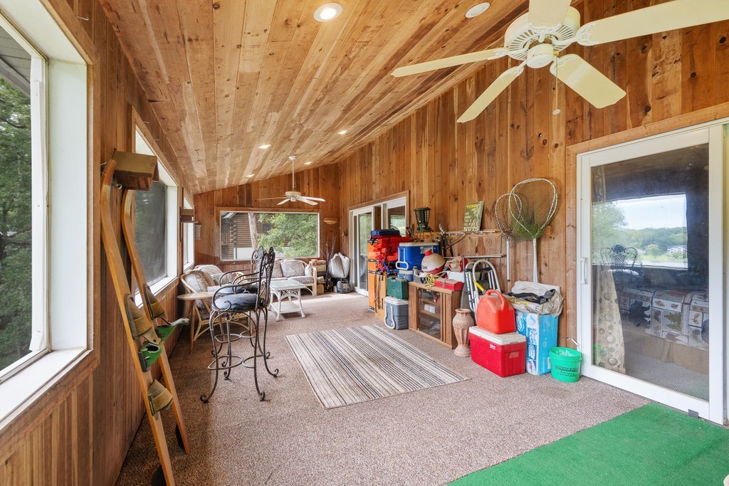 324 Rustic Oak Court Property Photo 44
