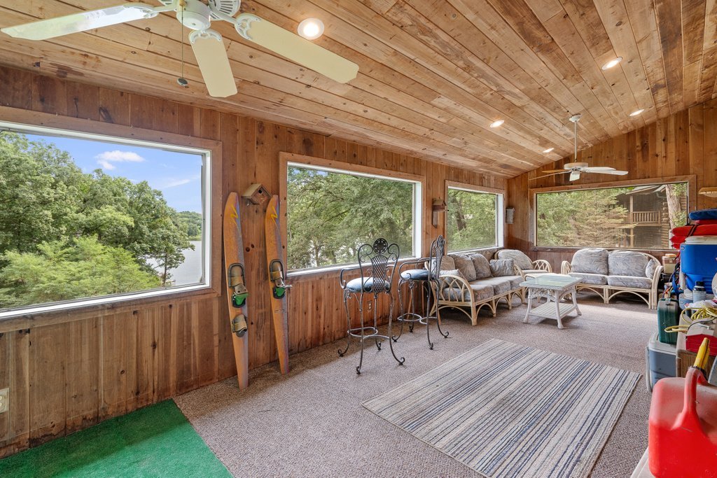 324 Rustic Oak Court Property Photo 45