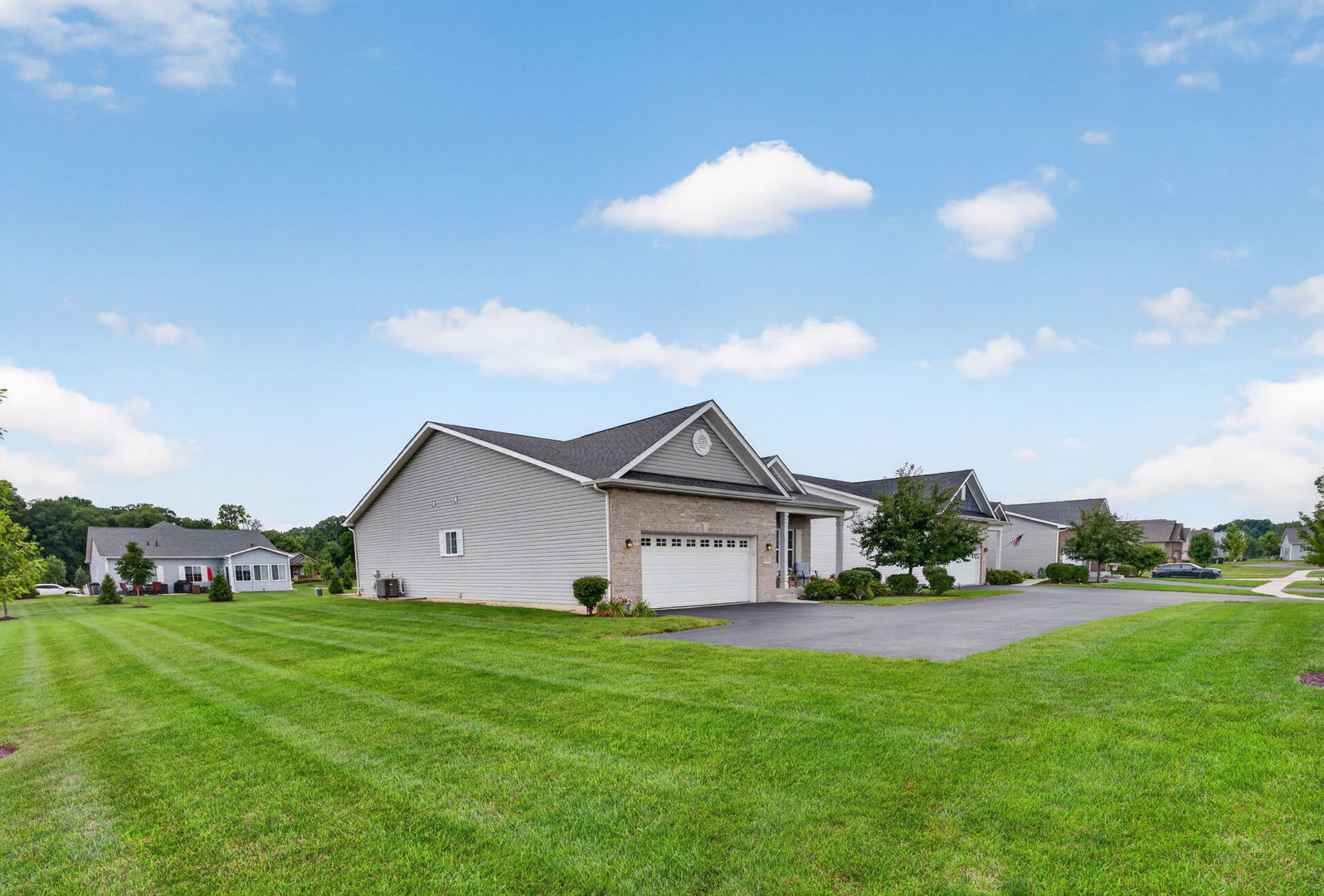 25704 S Foley Court Property Photo 5