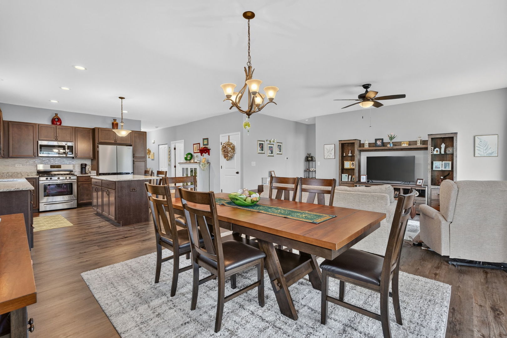 25704 S Foley Court Property Photo 15