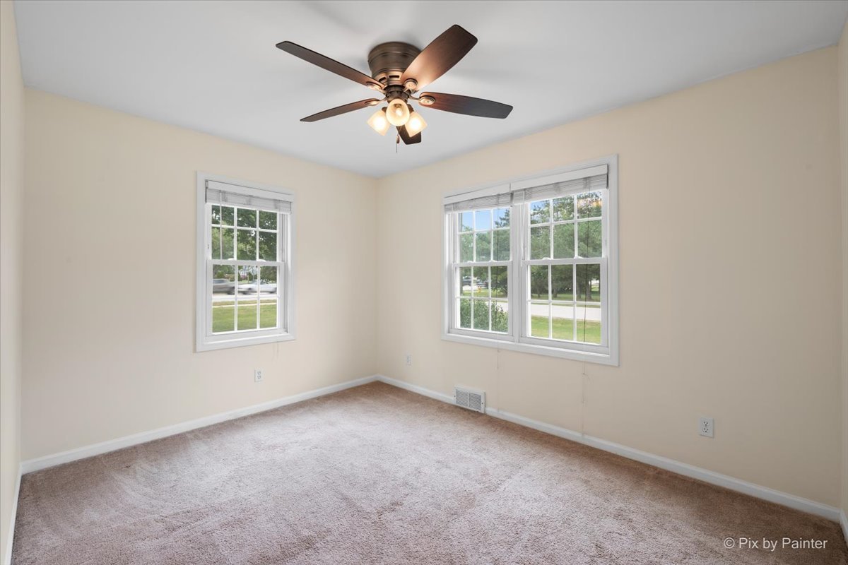 1n038 Woods Avenue Property Photo 7