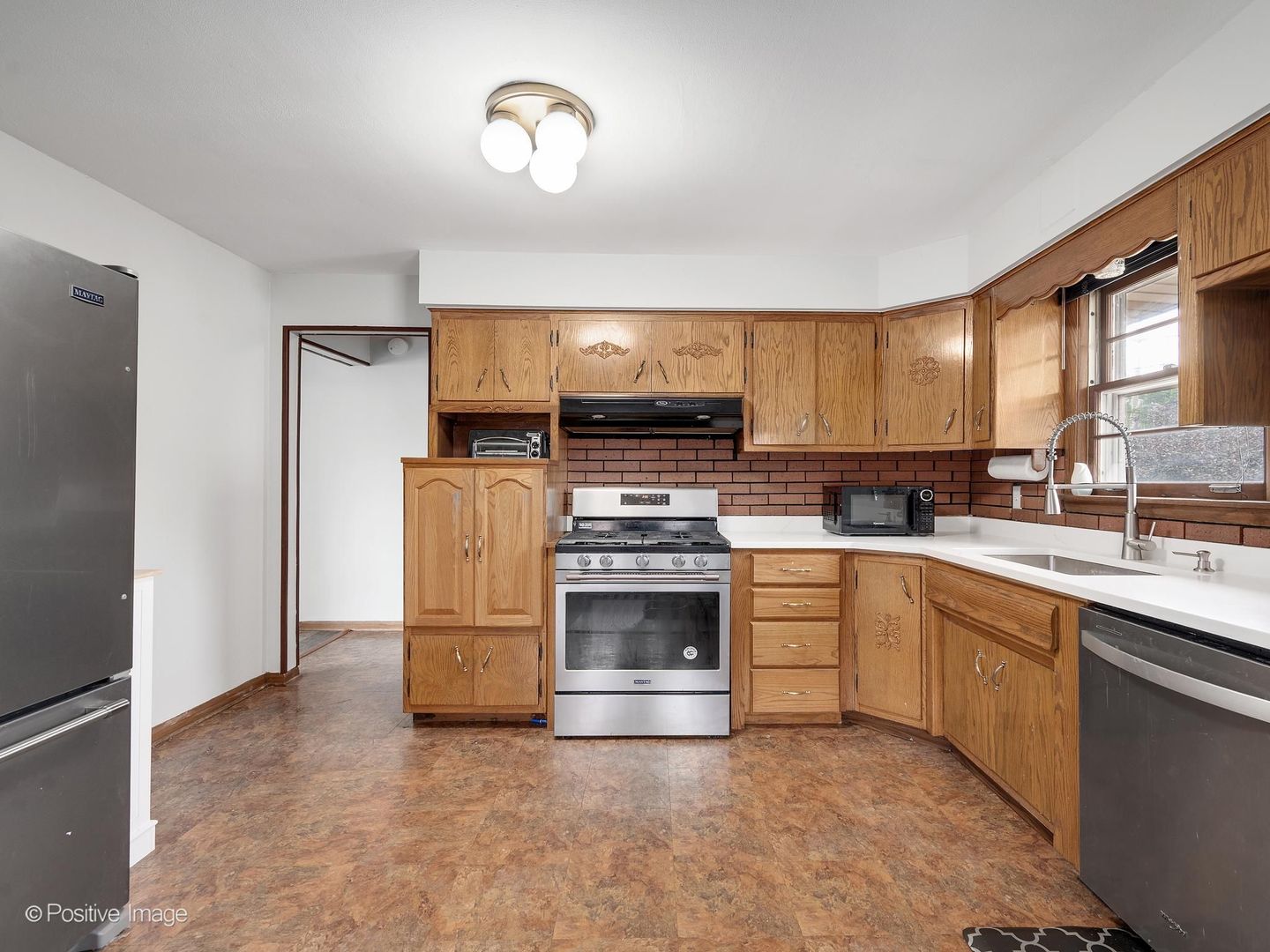11146 84th Place Property Photo 6