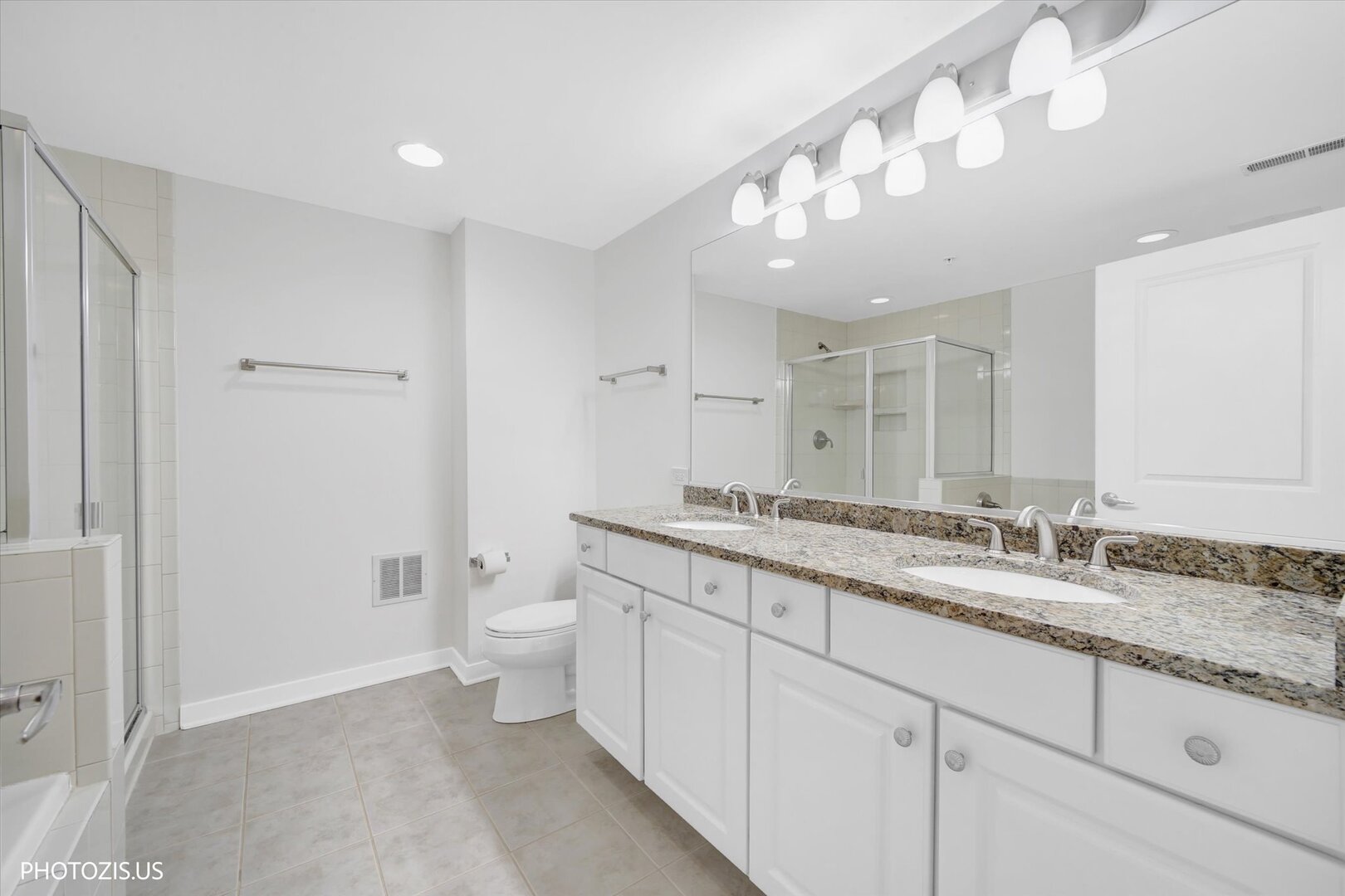 425 Benjamin Drive 207 Property Photo 13