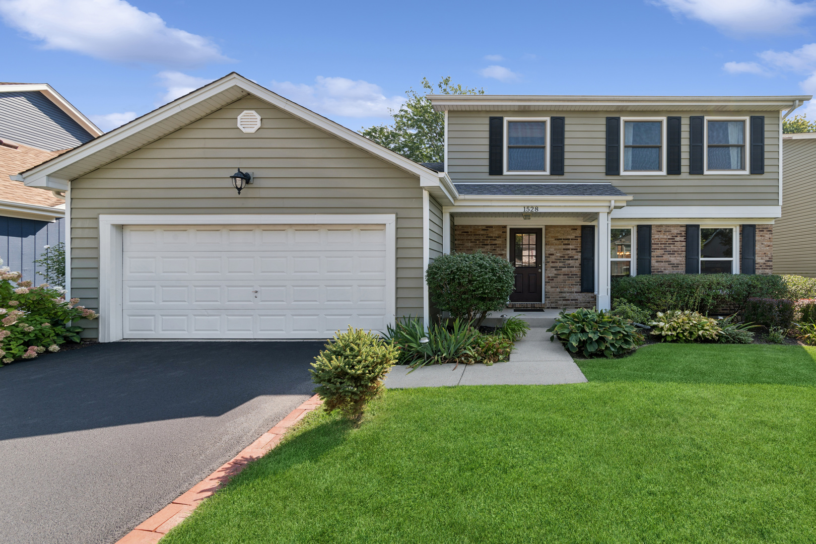 1528 Bonaventure Drive Property Photo 1